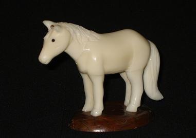 Horse (standing)